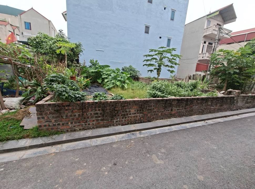 Đất nền Vĩnh Ngọc 70m² giá 10 tỷ - Sổ đỏ sạch đẹp, ô tô vào tận nơi!