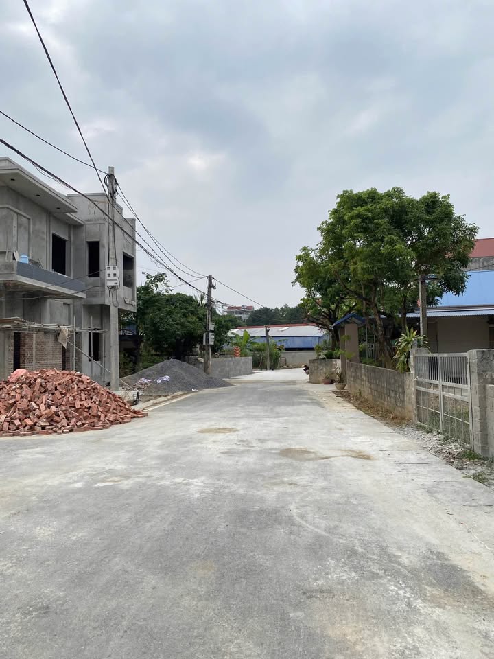 Bán lô đất 109.7m² mặt đường Ecolake - Cơ hội đầu tư hiếm có!