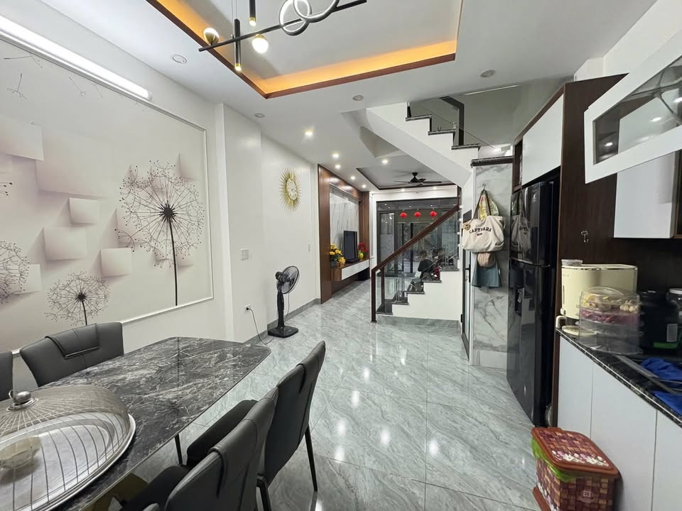 Nhà 3 tầng Tụ Lập, Đặng Cương, An Dương 55m² giá 3 tỷ - Vị trí đắc địa, tiện ích đầy đủ!