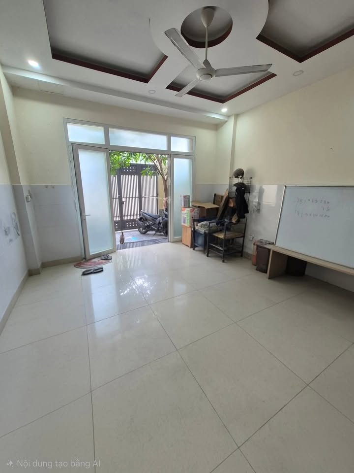 Nhà phố cho thuê tại Sơn Kỳ, Tân Phú 80m² giá 15 triệu - Thích hợp làm văn phòng hoặc gia đình!