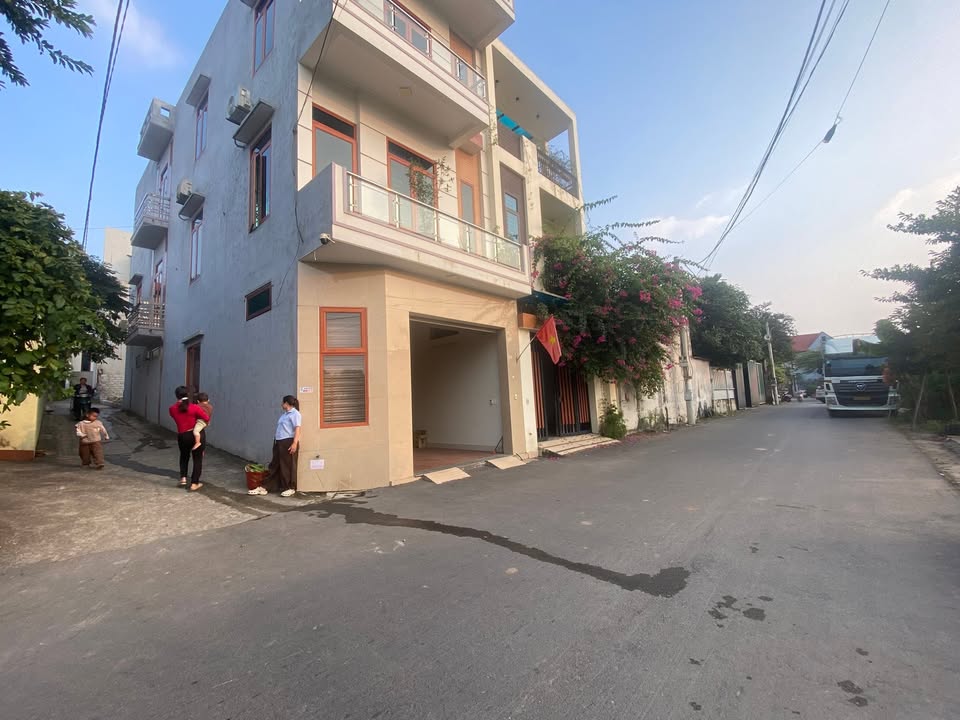 Đất nền thổ cư thôn Riễu, Dĩnh Trì, Bắc Giang 100m² giá 2.1 tỷ - Cơ hội đầu tư hấp dẫn!