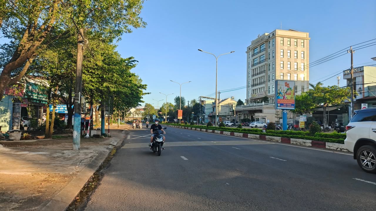 Nhà mặt tiền Lê Duẩn Buôn Ma Thuột 190m² giá 4 tỷ - Tiềm năng kinh doanh lớn!