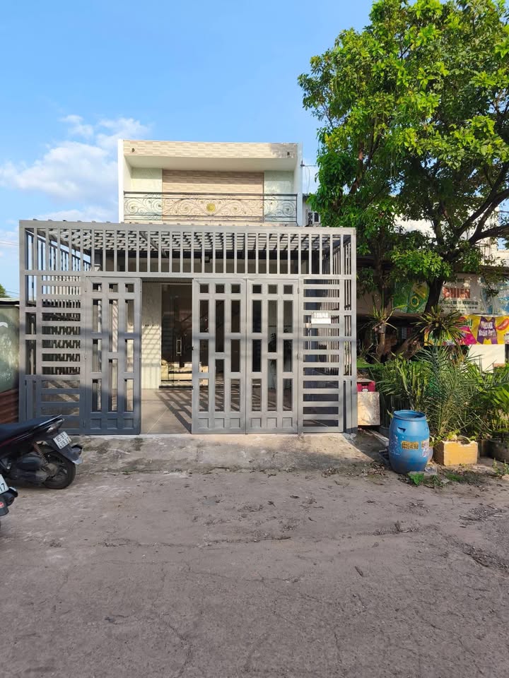 Nhà bán Hẻm 93 Nguyễn Thị Minh Khai, Phú Hòa, 100m² giá 3.09 tỷ - Đầu tư sinh lời!