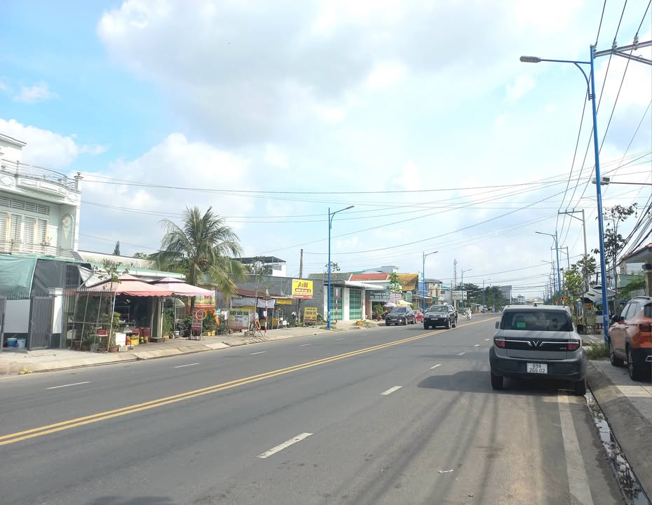 Đất nền Hẻm 136 Hoàng Quốc Việt 139m² giá 4 tỷ - Đầu tư sinh lời nhanh!