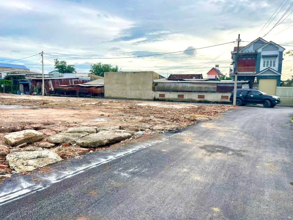 Đất nền Tân Thạnh Đông, Củ Chi 100m² giá 2 tỷ - Thích hợp đầu tư ngay!