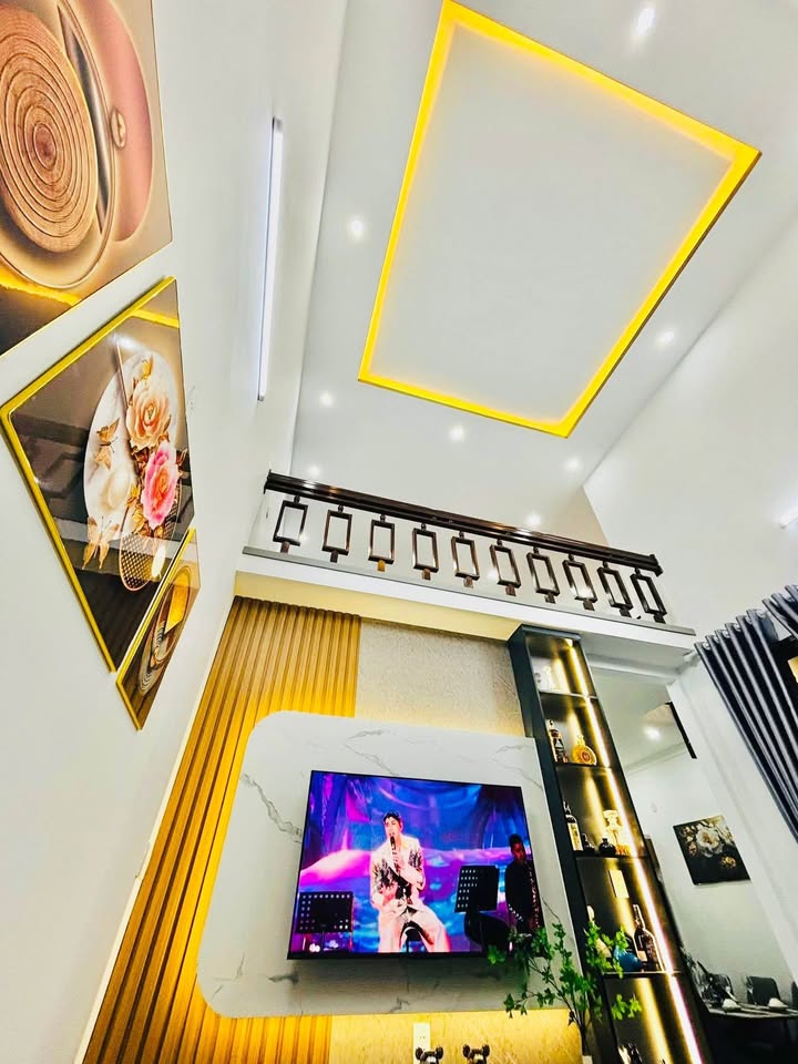 Nhà Gác Lửng Quận Quảng Ngãi 94.5m² giá 1.7 tỷ - Kiên cố, rộng rãi, chính chủ!