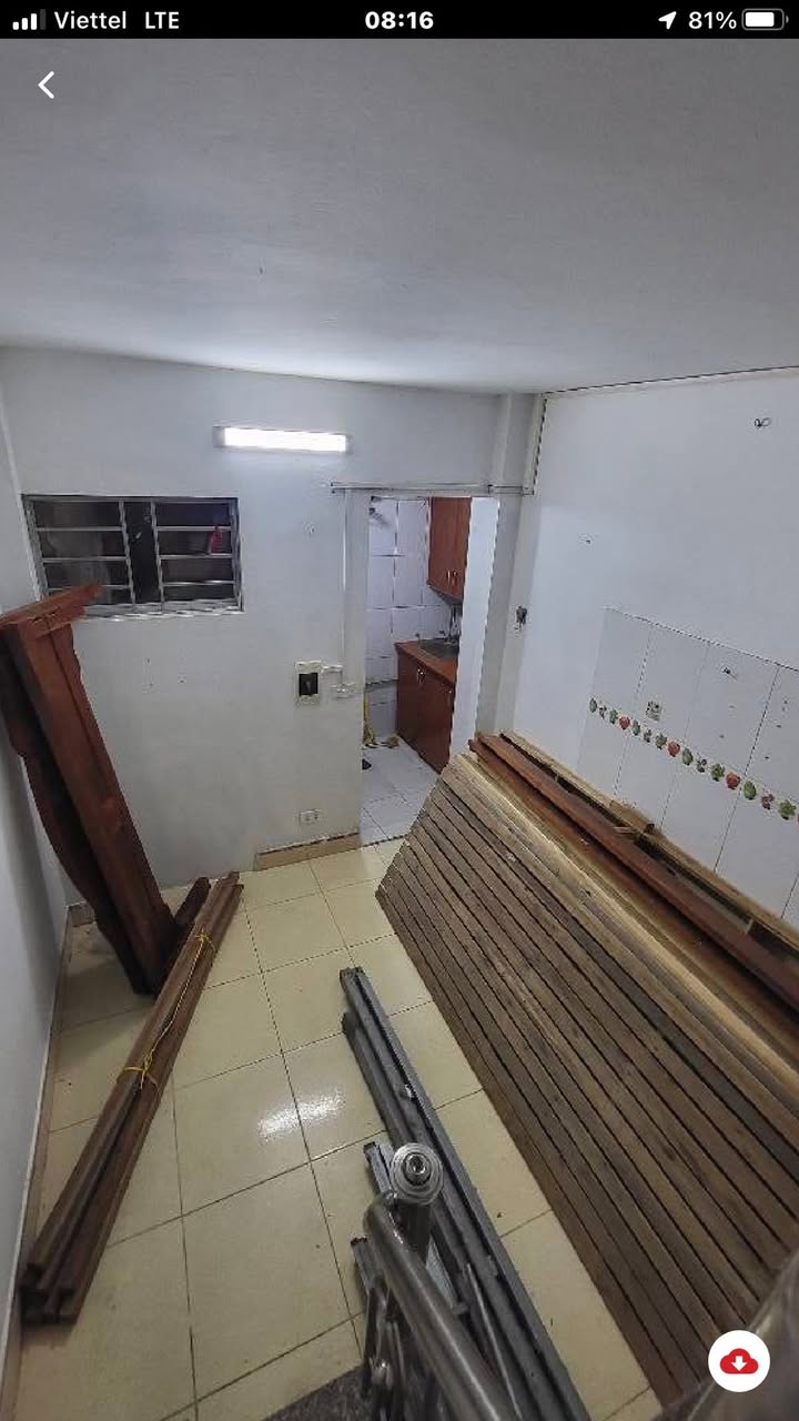 Nhà nhỏ xinh Tân Ấp, Phúc Xá, 11m² giá 2 tỷ - Về ở ngay!