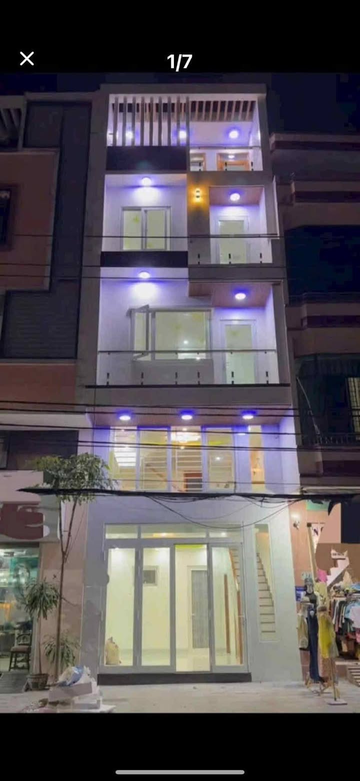 Nhà nguyên căn mặt tiền đường Nguyễn Công Trứ, Quy Nhơn 21m² giá 5.3 tỷ - Kinh doanh sinh lời ngay!