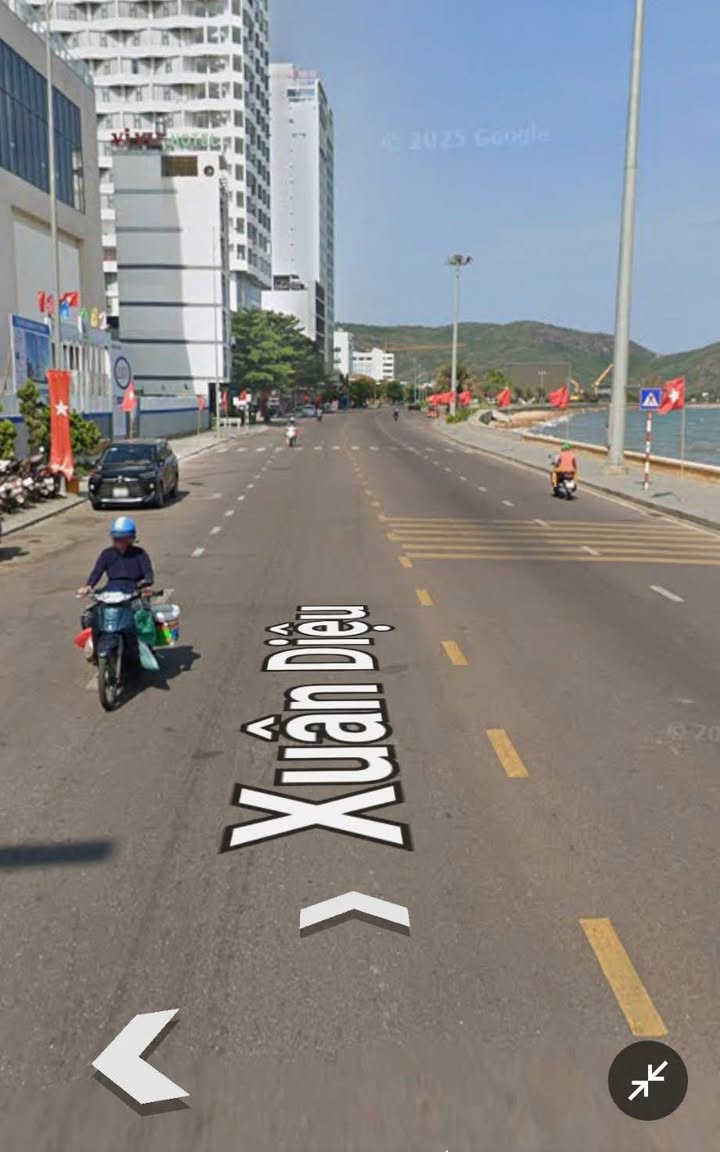 Nhà 3 tầng góc 3 mặt tiền Xuân Diệu, Quy Nhơn 55m² giá 11 tỷ - View biển siêu đẹp!