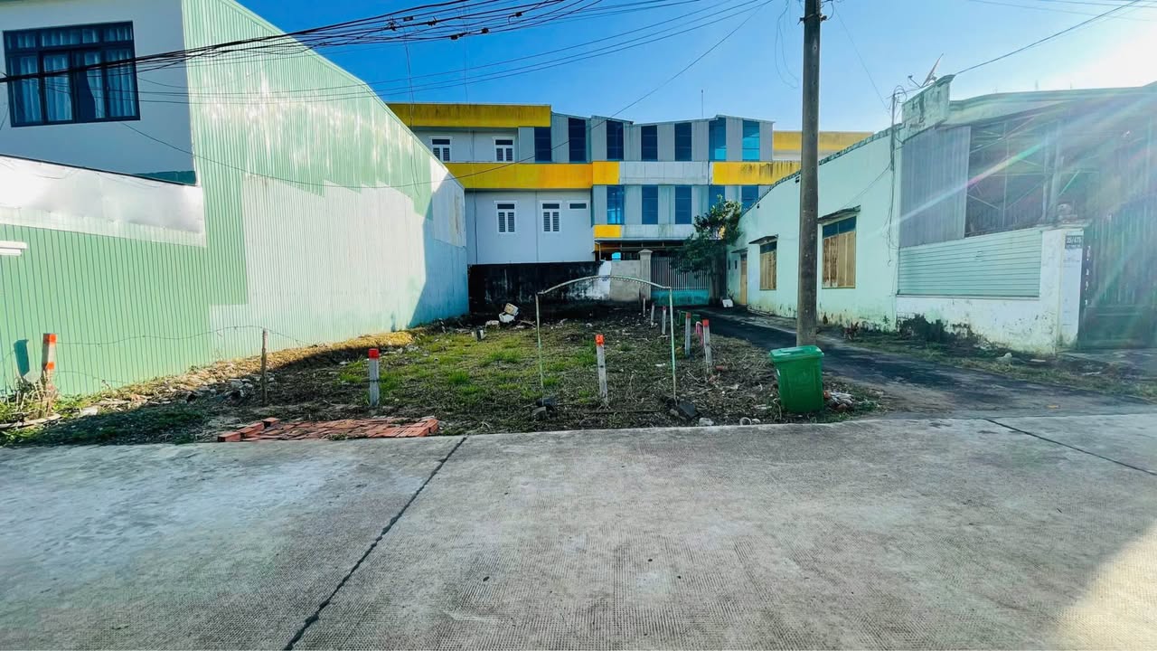 Đất nền hẻm 475 Lý Thái Tổ, Gia Lai - Diện tích 92.5m², giá chỉ 1.1 tỷ!