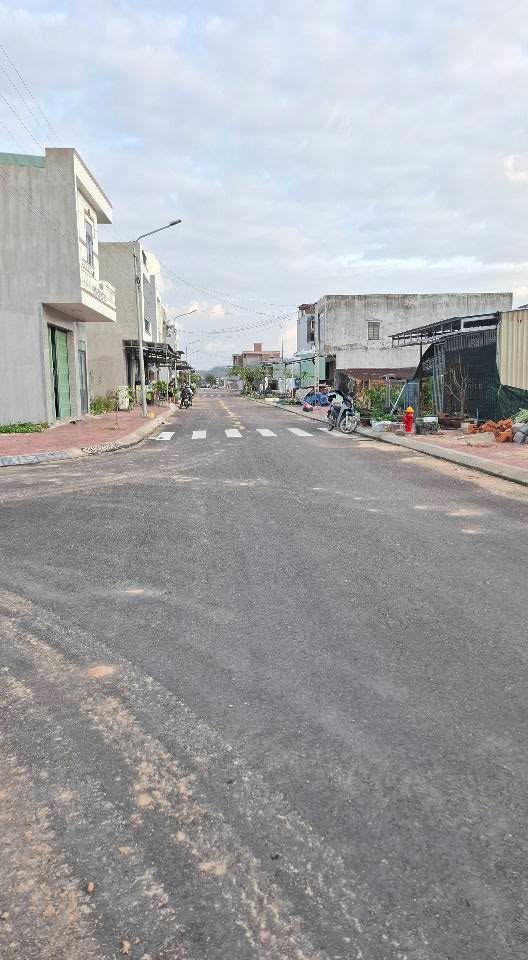 Đất nền Khu Dân Cư VIỆN SỐT RÉT - Nhơn Phú 112m² giá 2.85 tỷ - Vị trí đắc địa gần hồ Phú Hòa!