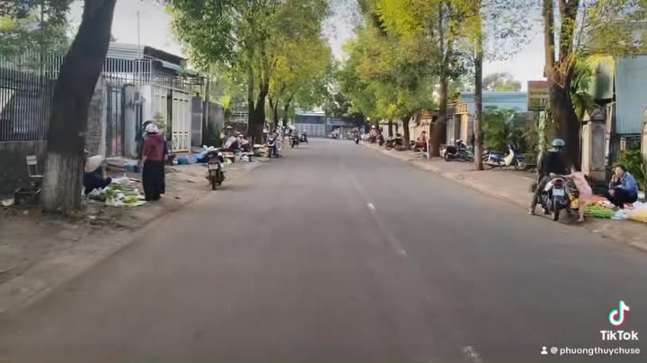 Đất mặt tiền đường Lê Lợi Chư Sê 180m² giá 4 tỷ - Cơ hội đầu tư tuyệt vời!