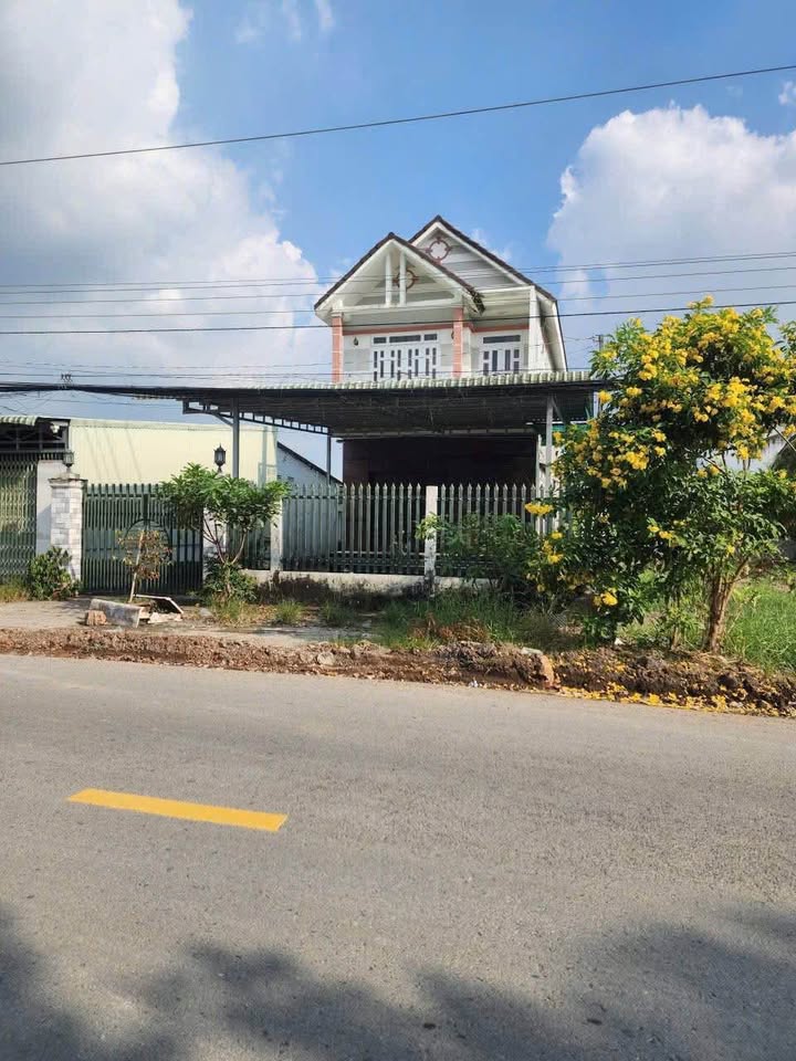 Nhà mặt tiền đường Châu Thị Kim, Tân An, Long An 260m² giá 6.8 tỷ - Chính chủ bán gấp!