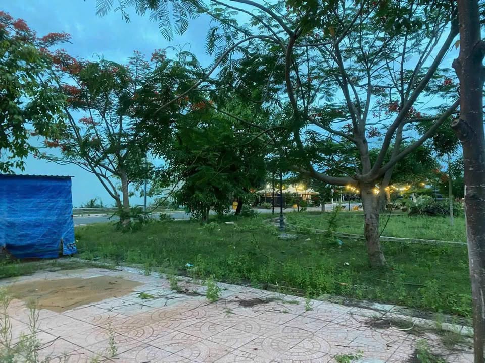 Đất liền kề KDC IDICO2 Tân An 144m² giá 4.7 tỷ - Đối diện công viên lớn