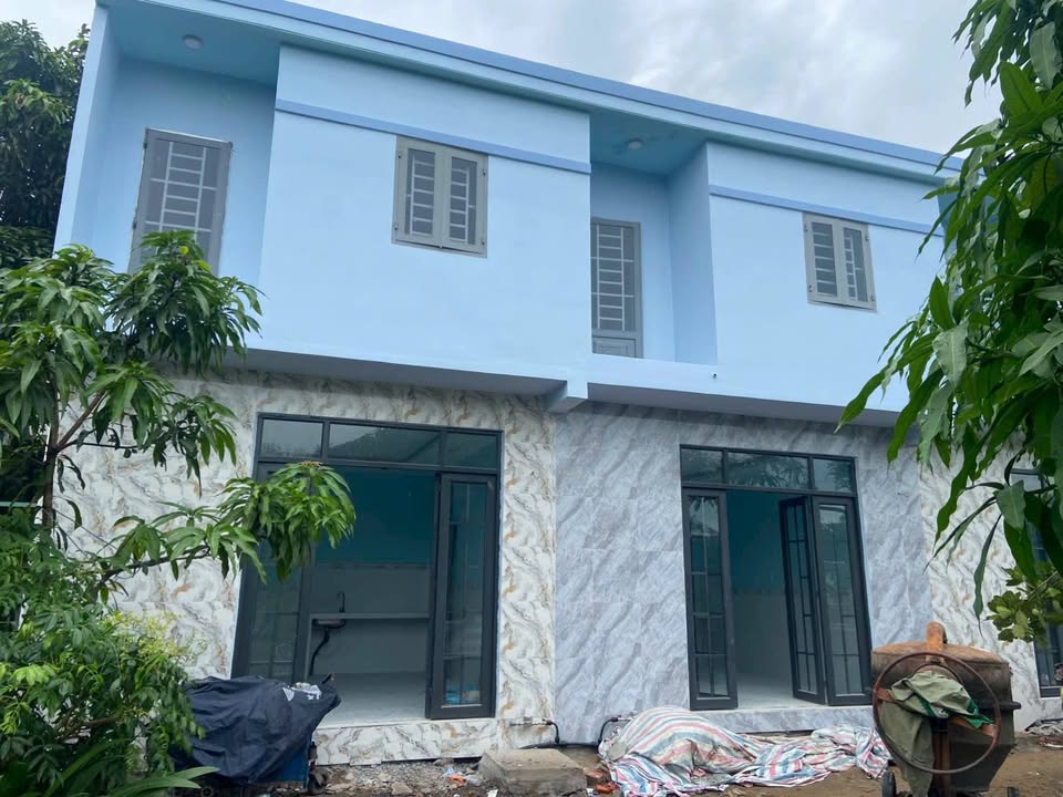 Nhà mới 1 trệt 1 lầu tại Long Hậu, Cần Giuộc - Diện tích 22m², giá chỉ 660 triệu!