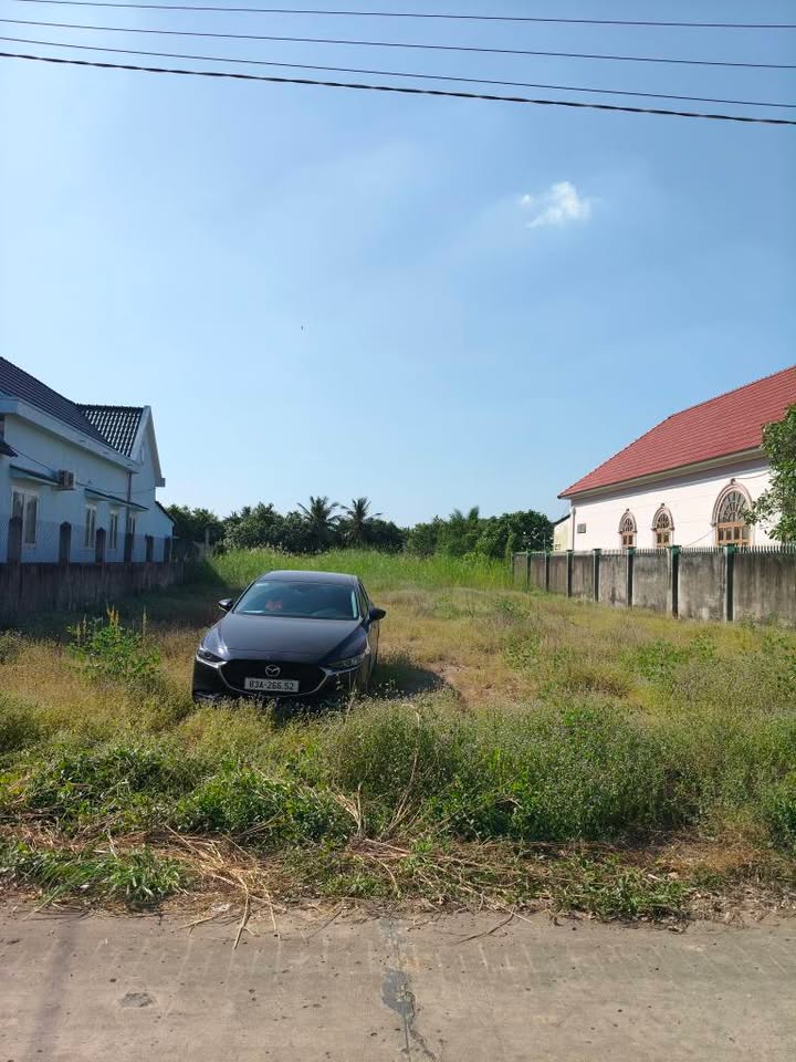 Đất mặt tiền ấp 7-10, Lương Hoà, Bến Lức 1500m² giá 3.8 tỷ - Cơ hội vàng cho nhà đầu tư!