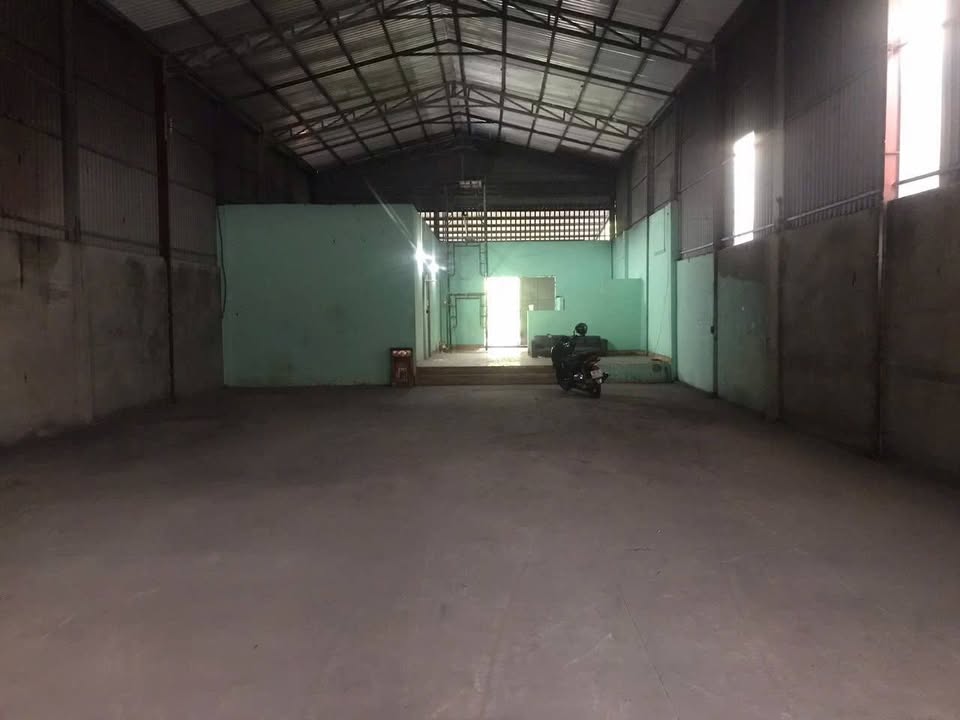 Kho cho thuê Phú An Bến Cát 300m² giá 10 triệu - Phù hợp mọi ngành nghề!