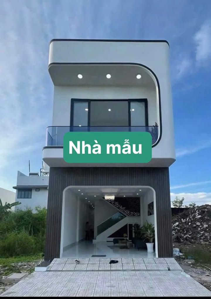 Nhà phố An Bình Dĩ An 108m² giá 3.75 tỷ - Thiết kế hiện đại, sổ hồng chính chủ!