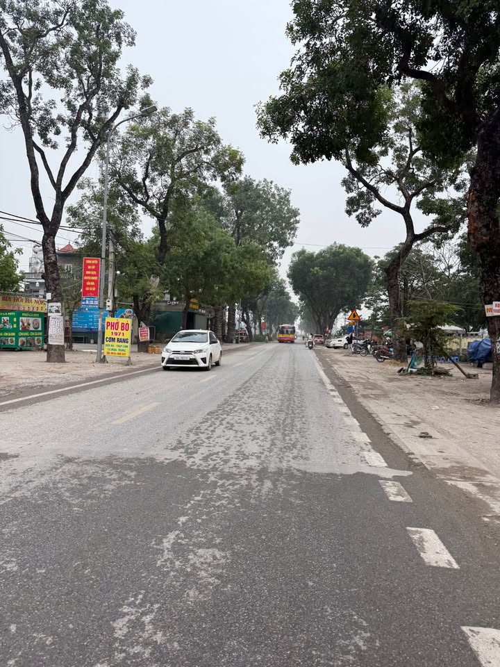 Đất đẹp Đồng Nhân 55m² giá 4 tỷ - Ô tô đỗ cửa, vị trí vàng!