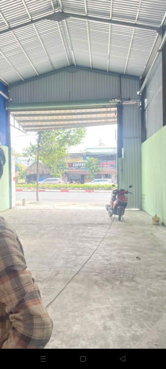 Xưởng bán gấp tại Tân Uyên, Bình Dương 245m² - Mặt tiền đường ĐT 747B, thích hợp thương mại
