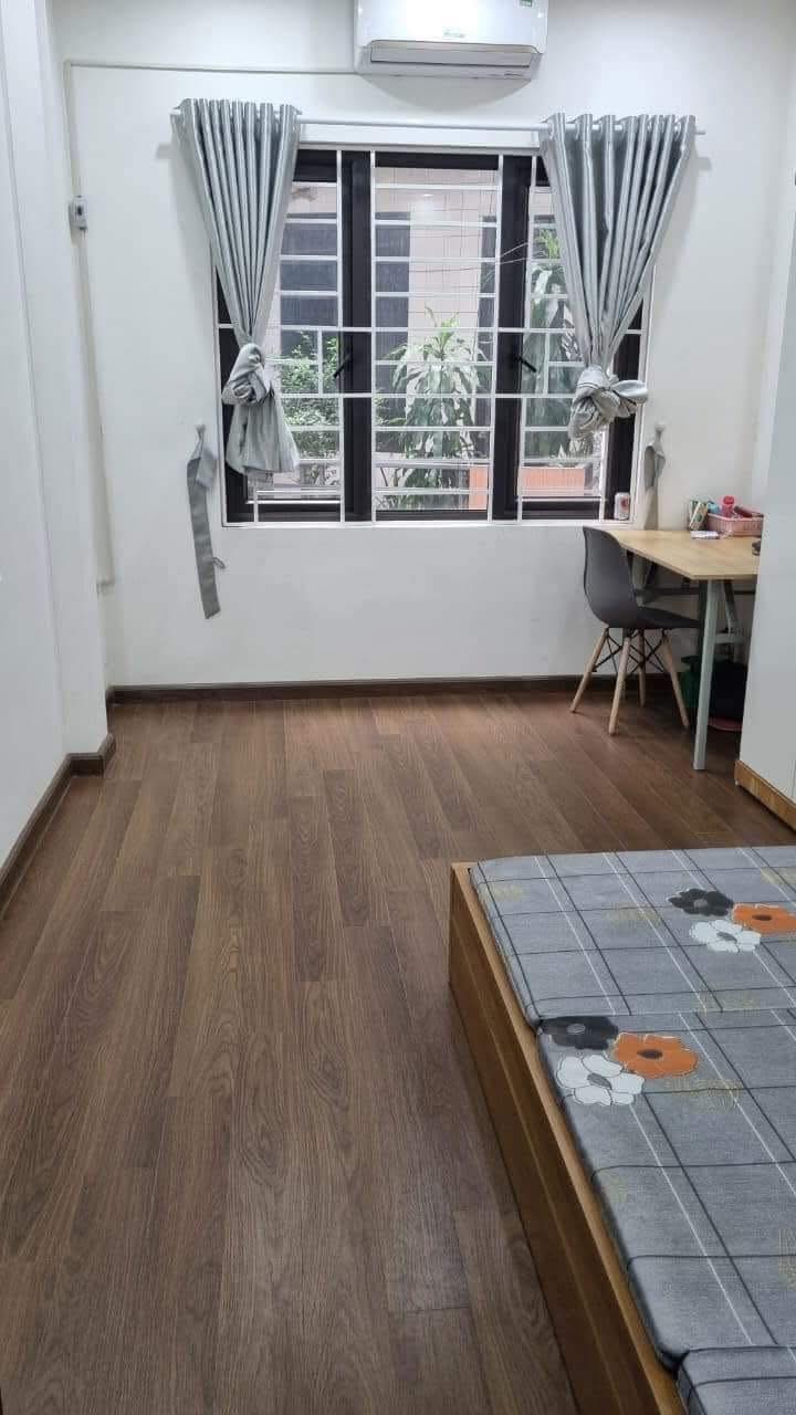 Cho thuê phòng trọ Cầu Giấy 20m² giá 3.7 triệu - Nội thất đầy đủ, vào ở ngay!