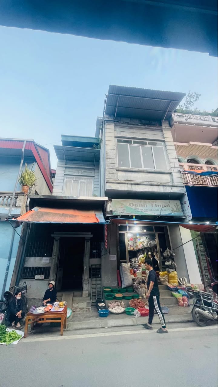 Nhà 2 tầng 1 tum Trần Xuân Soạn 122m² giá 5.2 tỷ - Kinh doanh thuận lợi!