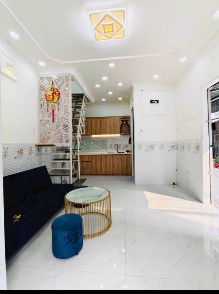 Nhà góc 2 mặt tiền đường Chiến Lược, Bình Tân 23m² giá 2.6 tỷ - Chủ cần bán gấp!