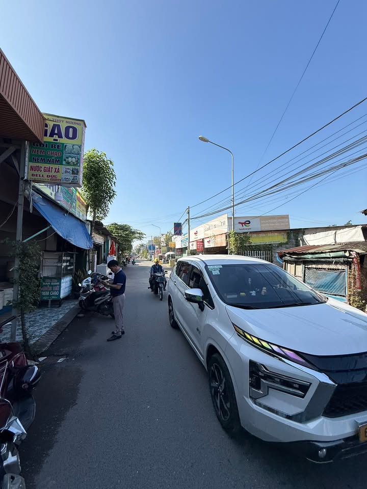 Nhà mặt tiền Tân Đông Hiệp Dĩ An 102m² giá thỏa thuận - Đầu tư sinh lời ngay!