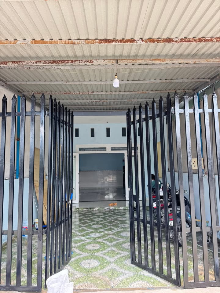 Nhà cho thuê đường D11, phường Thuận Giao, Bình Dương 150m² - Vị trí thuận lợi cho kinh doanh!