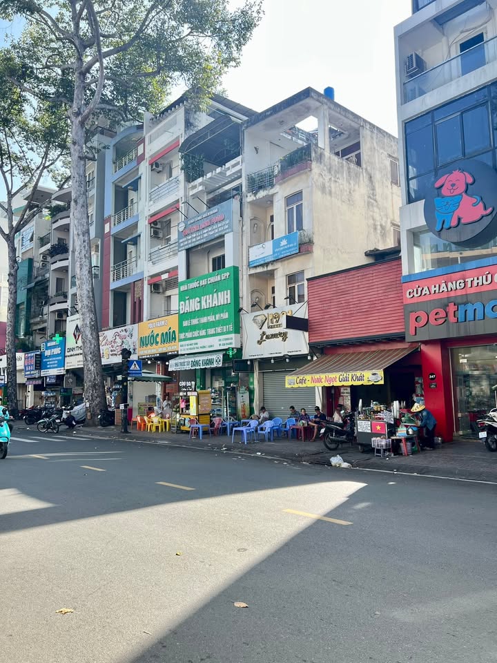 Nhà mặt tiền Nguyễn Trãi, quận 7, 60m² giá 35 tỷ - Kinh doanh đỉnh cao!