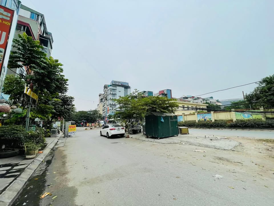 Đất mặt phố Mỹ Đình 220m² giá 120 tỷ - Cơ hội đầu tư không thể bỏ lỡ!