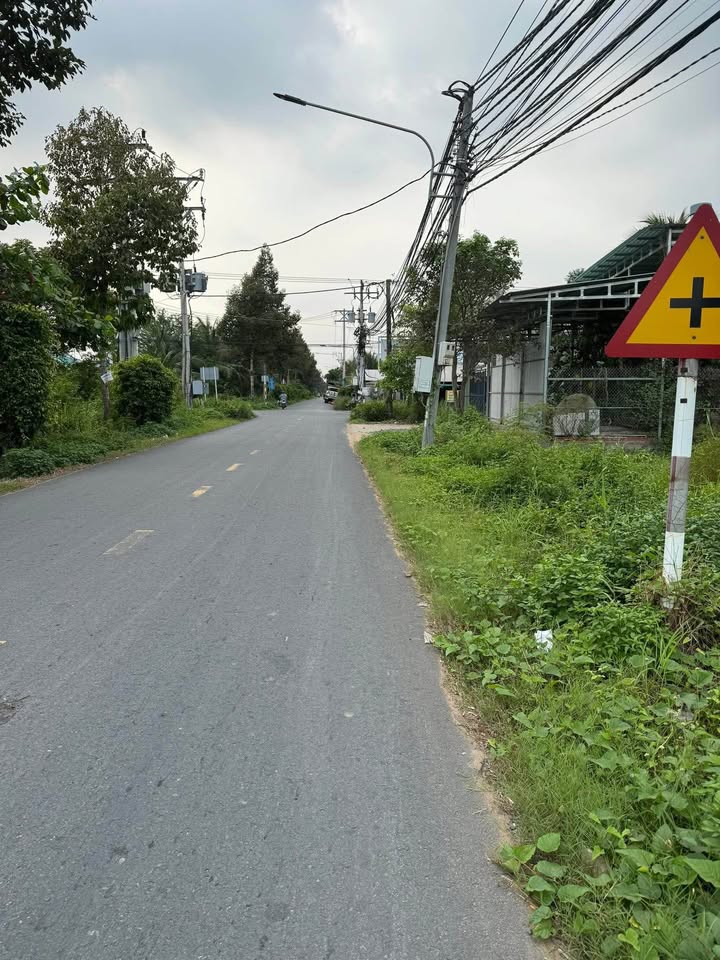 Đất nền mặt tiền kênh Nổi Tân Mỹ Chánh 999m² giá 1.99 tỷ - Cơ hội đầu tư không thể bỏ lỡ!