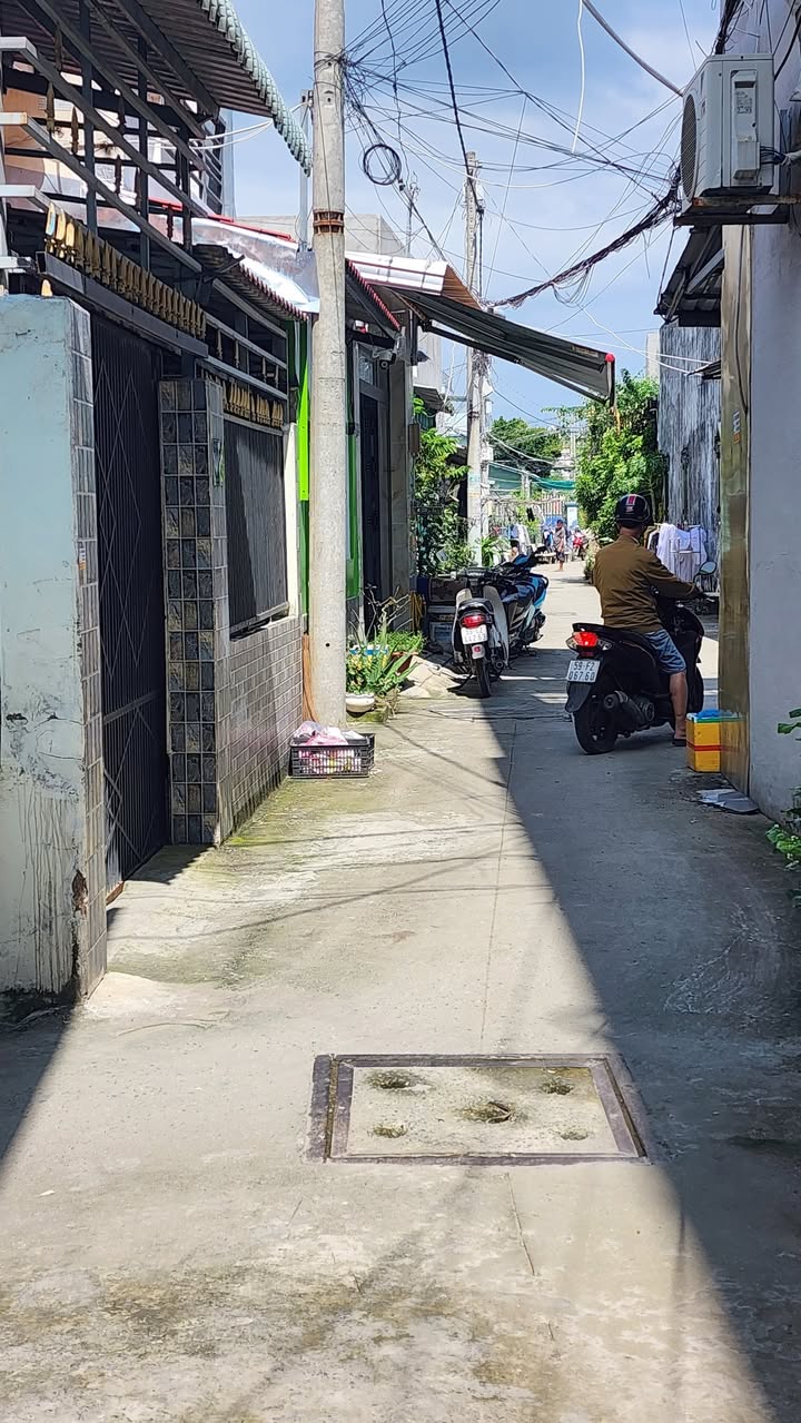 Nhà hẻm 274 Nguyễn Văn Tạo, Nhà Bè 34m² giá 1.75 tỷ - An ninh, gần trường học!