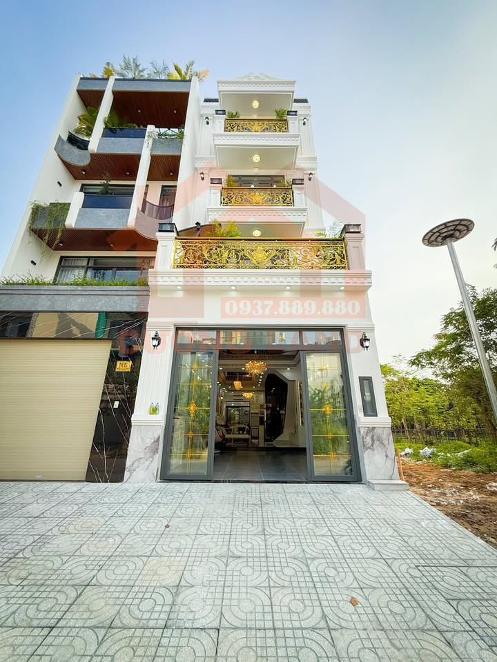 Nhà phố Tân Cổ Điển 90m² giá 18.6 tỷ - Có thang máy, chính chủ bán gấp!