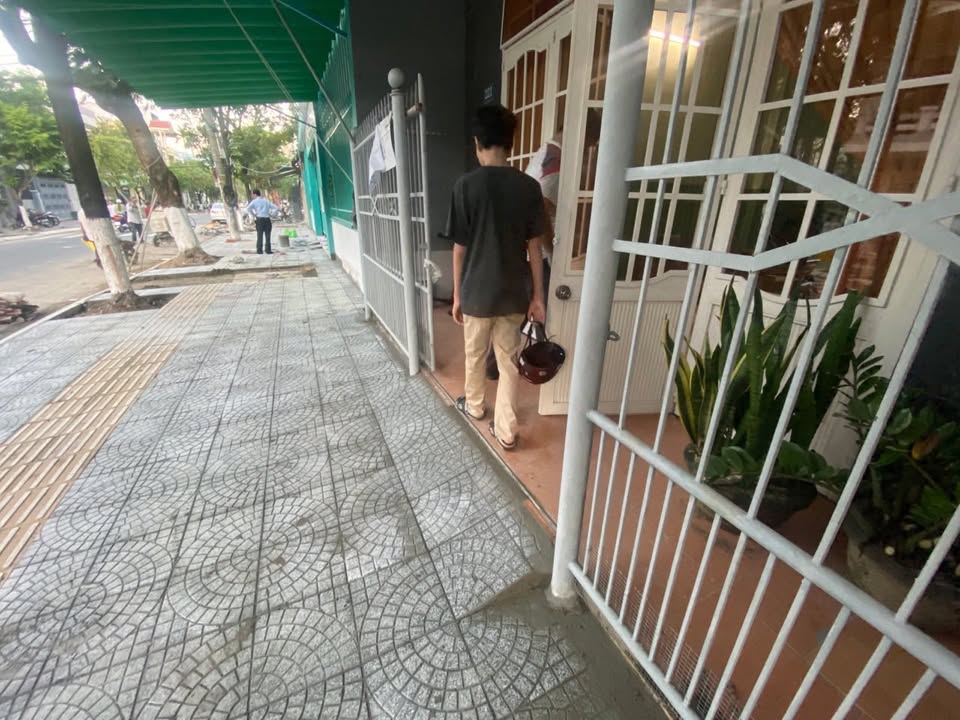 Nhà cho thuê mặt tiền Lý Đạo Thành, Q. Sơn Trà 100m² - Vị trí đắc địa, giá chỉ 8 triệu/tháng!