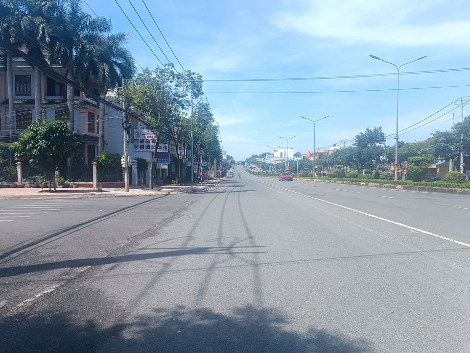 Nhà phố Tân Bình, Đồng Xoài 101m² giá 6 tỷ - Mặt tiền Quốc lộ 14