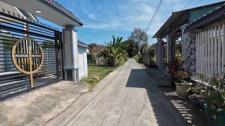 Lô Đất Gò Dầu 120m² giá 550 triệu - Đường bê tông, sổ hồng đầy đủ!