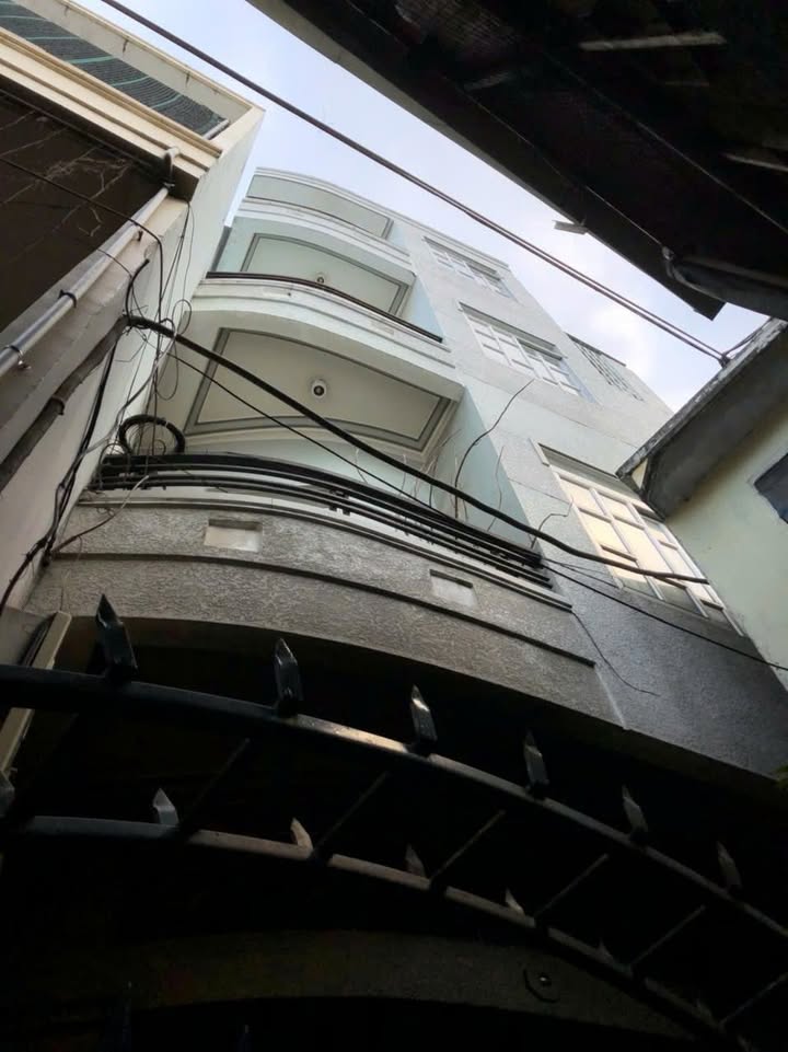 Nhà 4 tầng đường Sinh Trung, Vạn Thạnh Nha Trang 35m² giá 2.8 tỷ - Sổ hồng chính chủ!