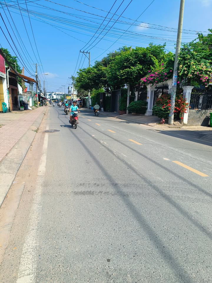 Nhà mặt tiền Võ Thị Hồi, Hóc Môn 500m² giá 13.3 tỷ - Thương lượng linh động!