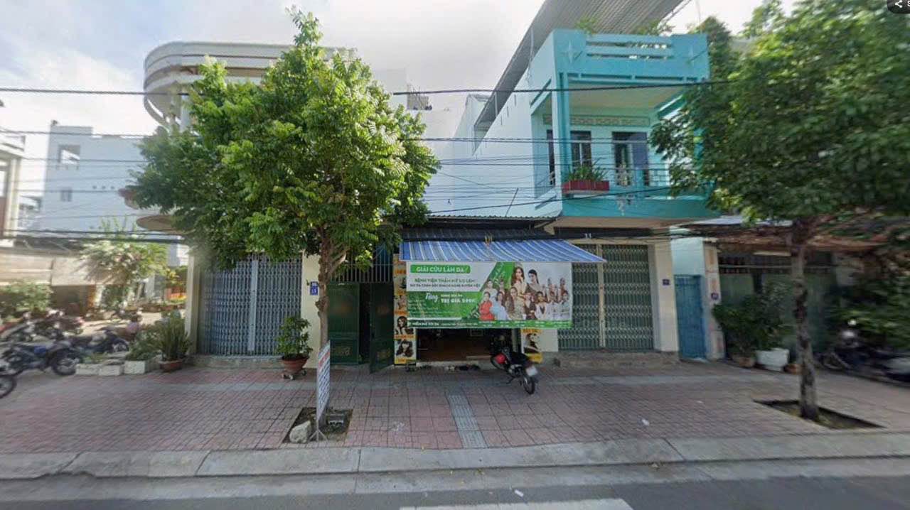 Bán nhà mặt tiền đường Nguyễn Lộ Trạch, Nha Trang 100,3m² - Giá chỉ 12 tỷ!