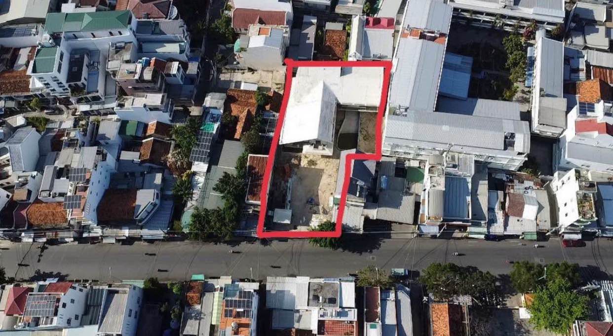 Cho thuê mặt bằng 1608m² đường Đặng Tất giá 80 triệu - Gần bãi tắm Hòn Chồng!