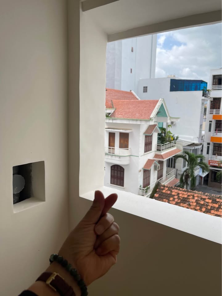 Căn hộ 60 Nguyễn Thiện Thuật, Nha Trang 54m² giá 2.7 tỷ - Căn góc thoáng mát, gần biển!