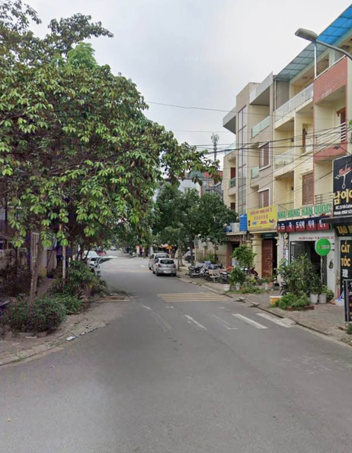 Nhà 4 tầng view vườn hoa Ngọc Hân Công Chúa, Bắc Ninh 82.5m² - Sổ hồng chính chủ!