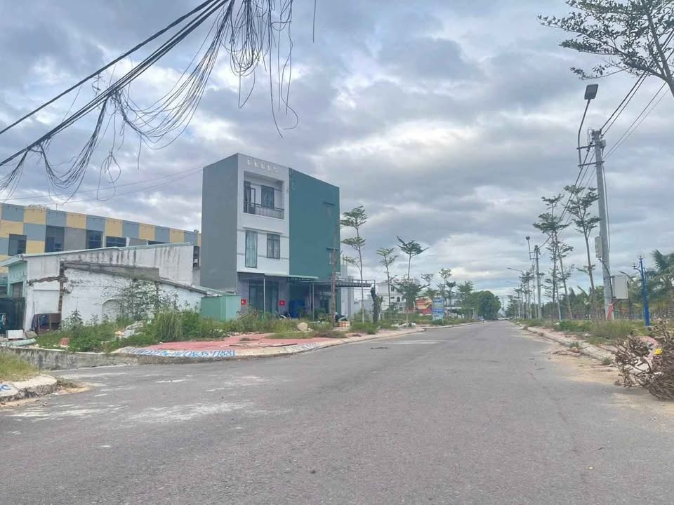 Đất mặt tiền Trần Văn Dũng, Quy Nhơn 90m² giá 4 tỷ - View công viên tuyệt đẹp!