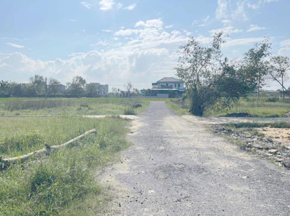 Đất nền Nghĩa Phong K2 Vinh 81m² giá 1.5 tỷ - Vị trí đẹp gần Đại học Vinh!