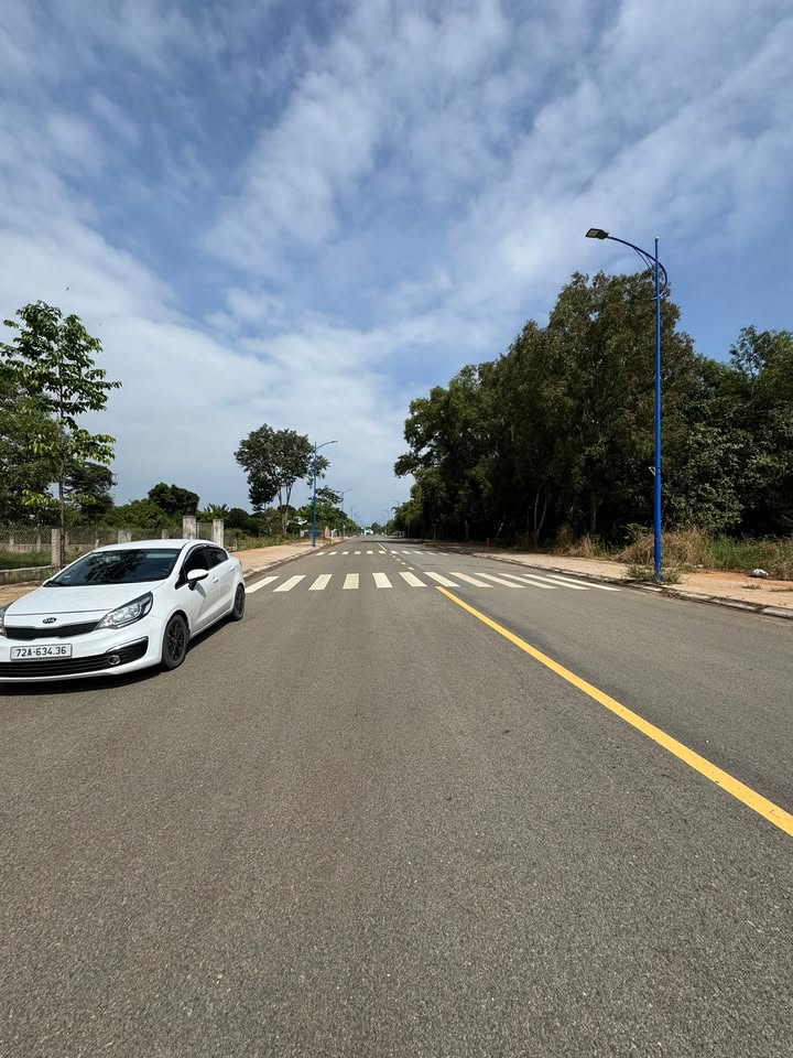 Đất mặt tiền đường D7, xã Hòa Long, 100m² giá 2.55 tỷ - Đầu tư sinh lời ngay!