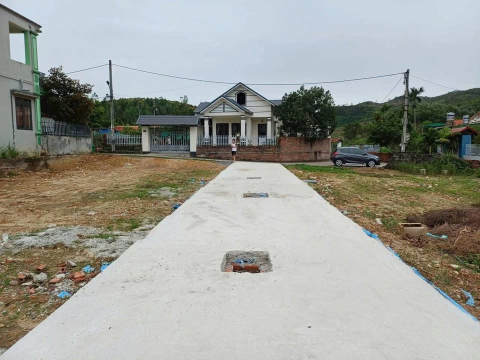 Đất nền chính chủ Phường Việt Hưng 55.4m² giá chỉ 500 triệu - Sổ đỏ mới tinh!