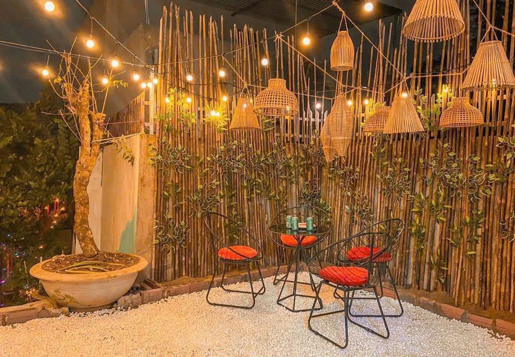 Bán gấp townhouse 3 tầng đường Cái Dăm Bãi Cháy - Diện tích 336m² giá chỉ 5 tỷ!