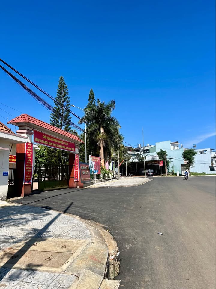 Cho thuê mặt bằng kinh doanh Bảo Lộc 140m² - Hai mặt tiền sầm uất!