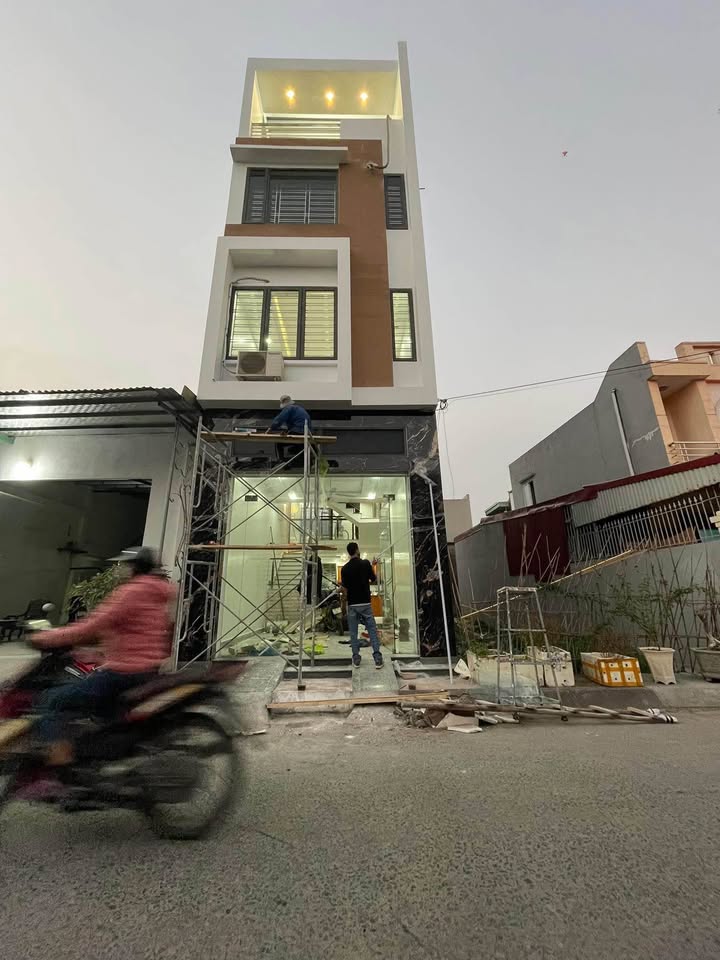 Nhà mặt đường Hạ Đoạn, Hải An, 60m² giá 5 tỷ - Vị trí đắc địa cho kinh doanh!